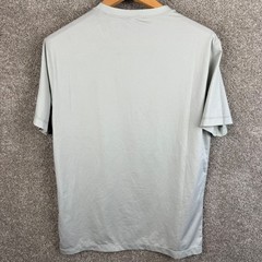 Vuori Mens Large Performance T-Shirt Light Grey Short Sleeve Chest Pocket