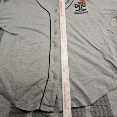 Vintage Pooh Men’s L Gray Baseball V-Neck Jersey Winnie the Pooh Tee