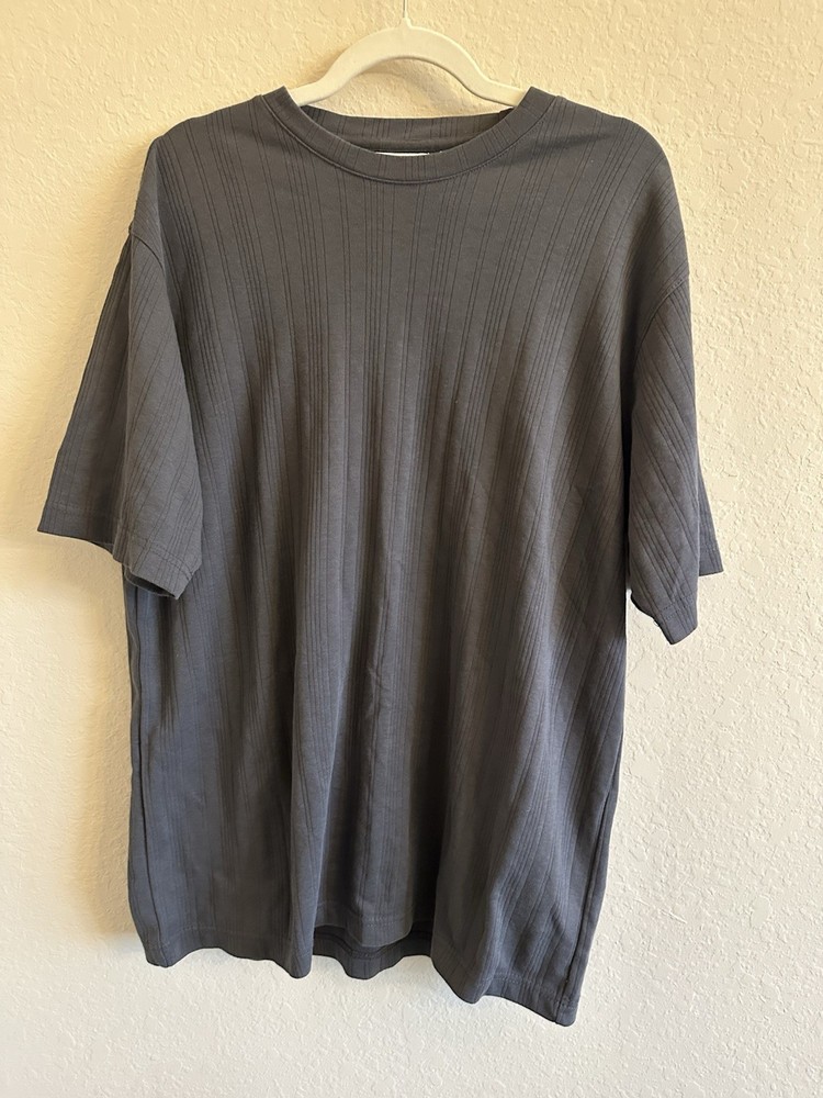 Concepts by Claiborne Men’s Ribbed Gray T Shirt Large