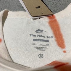 Nike Premium Essentials Max 90 T Shirt Mens 2XL XXL White Orange Loose Fit NEW
