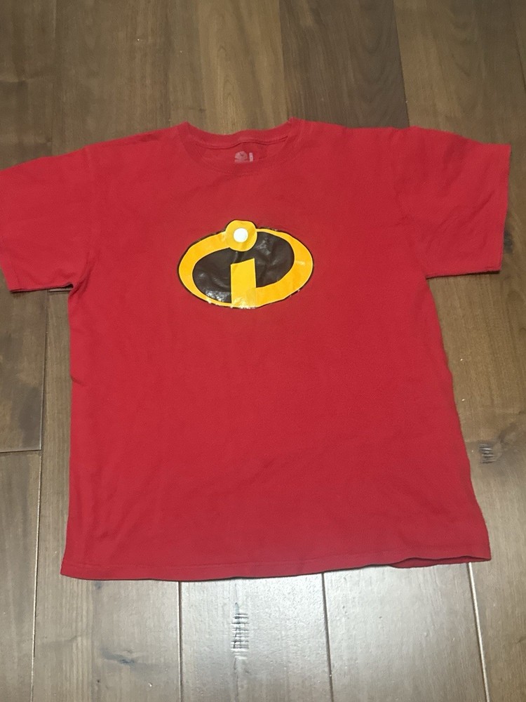 Incredibles Logo Medium Red Men On The Fruit Of The Loom T-shirt