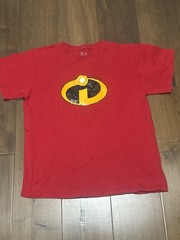 Incredibles Logo Medium Red Men On The Fruit Of The Loom T-shirt