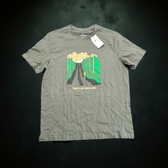 Nike “There Is No Finish Line” T Shirt Graphic Tee Light Army Green Men XL NWT