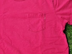 AUTHENTIC SUPREME POCKET TEE MEN SIZE MEDIUM (21×28) IN RED COLORWAY.