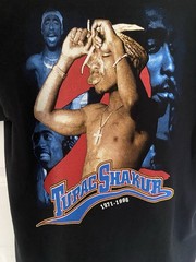 Tupac Shakur Memorial Rap Tee Vintage 90s 2Pac size L Cut Tag