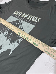 Colorado Rocky Mountains T-Shirt Grey Soft Material Knit Men’s Size L SHEIN