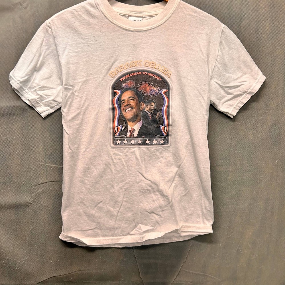 Barack Obama Gildan Men’s Size Small White Political Graphic Tee T-Shirt Casual