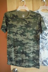 George Men’s printed Tee Camo/ Gray Snake, XS=39-32, S=34-36,M=38-40, NWT