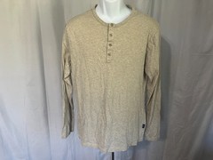 🏔️ Patagonia Men’s Cream Flecked Long Sleeve Henley T-Shirt Medium M EUC 🌿