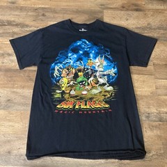 Six Flags Looney Tunes Tshirt Mens Medium Halloween Fright Night Graphic Print