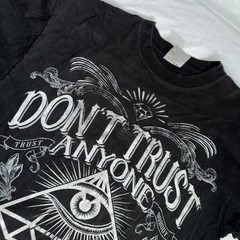 Shaka Street Wear Mens Black Xl DON’T TRUST ANYONE T-Shirt Illuminati
