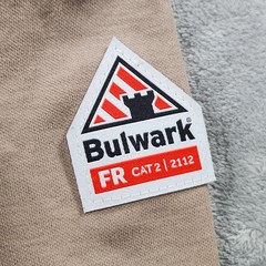 Bulwark FR Shirt Mens Medium Beige Henley Flame Resistant CAT 2 2112 Workwear