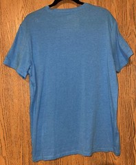 LOT OF 3 AMERICAN EAGLE MENS T-SHIRTS, 1 V-NECK & 2 CREW NECK SHIRTS SZ LARGE