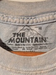 Vintage 2003 The Mountain Tiger Animal Nature Big Cat Blue Medium T-Shirt
