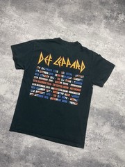 Def Leppard Vintage Tour Band Tee 2015 Heavy Metal Rock T-Shirt Men’s Size M