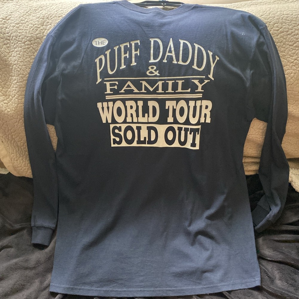 Puff Daddy & Family World Tour Vintage “Still Glows In The Dark” XL T Shirt