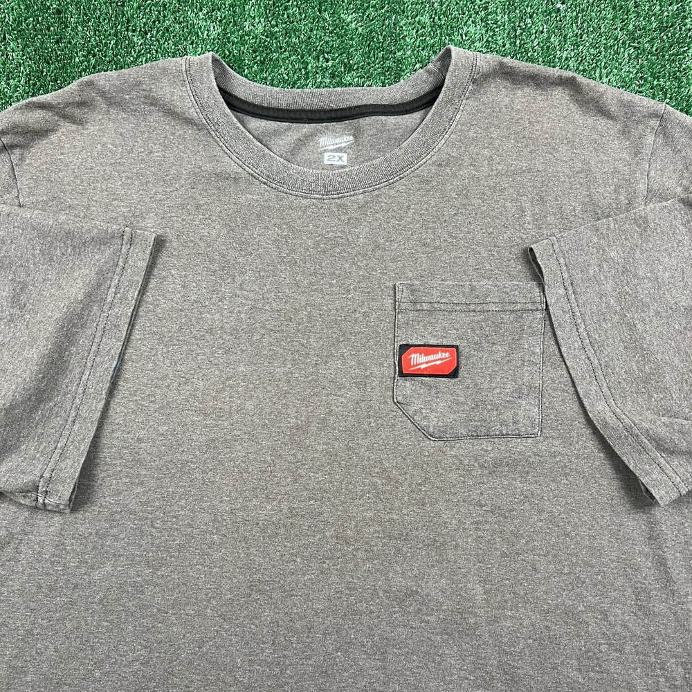 Milwaukee T-Shirt Men’s 2XL Gray Short Sleeve Pocket Workwear Crewneck Cotton