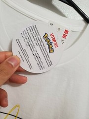 US SELLER- UNIQLO MENS UTGP POKEMON UT (GRAPHIC T-SHIRT, SHORT SLEEVE) PIKACHU