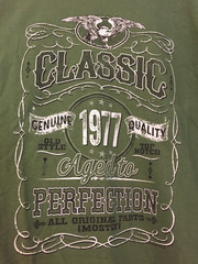 Classic Aged To Perfection Genuine 1977 Quality Distressed Print T-Shirt NEW