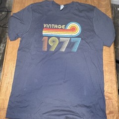 Vintage 1977 t shirt On The Canvas Label Size L Unisex NWOT