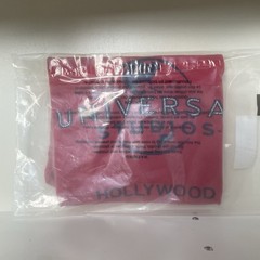 Universal Studios Hollywood T-Shirt Mens Small Vintage 90s Red Logo California