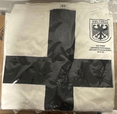 Yeezy Vultures 2 Korea Listening Experience Box Tee White