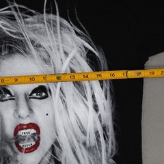 Lady Gaga The Born This Way Ball 2012 2013 Free B*tch T-Shirt Size Small