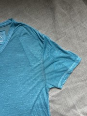 Buckle Burnout Muscle V-Neck T-Shirt Men’s XL Aruba Blue Lightweight Tee Grunge