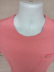 GREG NORMAN MENS LARGE SALMON RED SHORT SLEEVE ALL COTTON TEE WITH SHARK LOGO