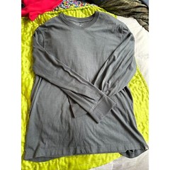 Mens Long Sleeve Casual Tops 5 Total Sz large Various Colors And Brands