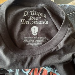 Bad Bunny El Ultimo Tour Del Mundo Shirt Mens L Concert Long Sleeve Flames