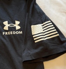 3 NEW Under Armour Men’s Shirts Logo Graphic Freedom Military Flag M Shirt NWT