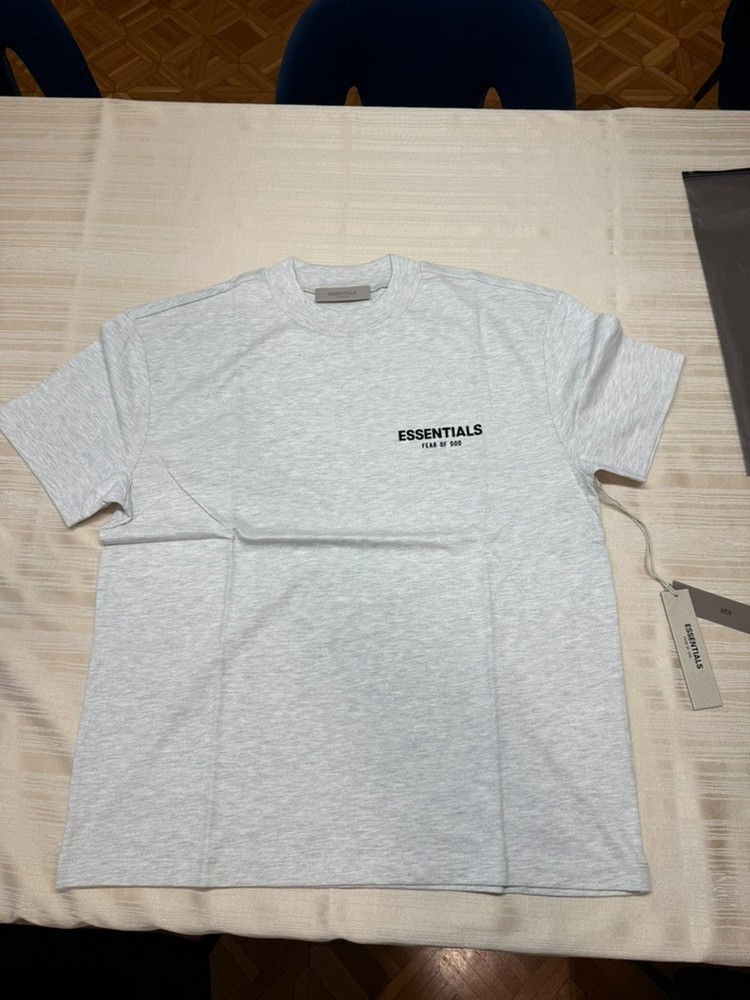 Fear of God Essentials Light Oatmeal T-Shirt SS22 100% Authentic