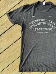 Ouija Board T Shirt Open Eyes Horror Halloween Graphic Tee USA Mens L