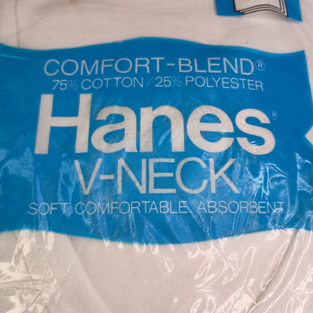 Hanes Vintage Comfort Blend T-Shirts V Neck Men’s M Undershirt NOS 1984 Made USA