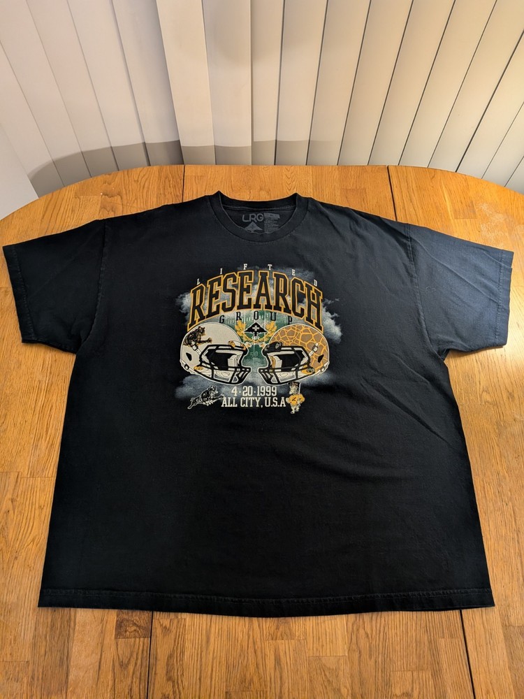 LRG Men’s 3XL Black All City U.S.A. Football Graphic Print Crew Neck Tee