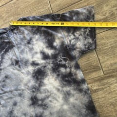 Nirvana Never mind Tie Dye Men’s Tshirt L