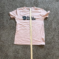Fjall Raven Logo T Shirt Men’s Size M Dusty Rose Hiking Outdoors Cotton blend