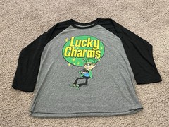 Tee Luv Men’s Lucky Charms 3/4 Sleeve Shirt Medium Cereal Retro