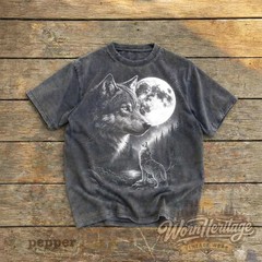 Vintage Wolf Wildlife Animal Comfort Tee