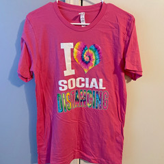 I Heart Social Distancing Graphic Crew Neck Short Sleeve Tie-Dye PinkT-Shirt Med