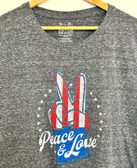 Royce Brand Mens T-Shirt XL Gray Peace Love USA Flag Scallop Hem Longline Grunge