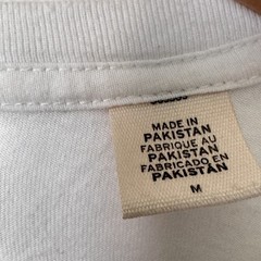 Levis White Pocket T Shirt Medium With Front Pocket 2453