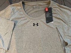 UNDER ARMOUR TECH SHIRT LOOSE FIT SIZE 4XL MEN NWT $$$$