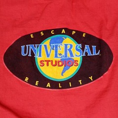 Universal Studios Vintage Sleeveless Shirt Red Made In U.S.A. Men’s Size Large