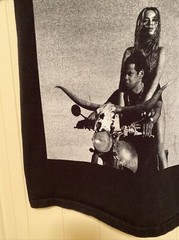 Jay Z & Beyoncé “On The Run Tour” T-Shirt Size Small
