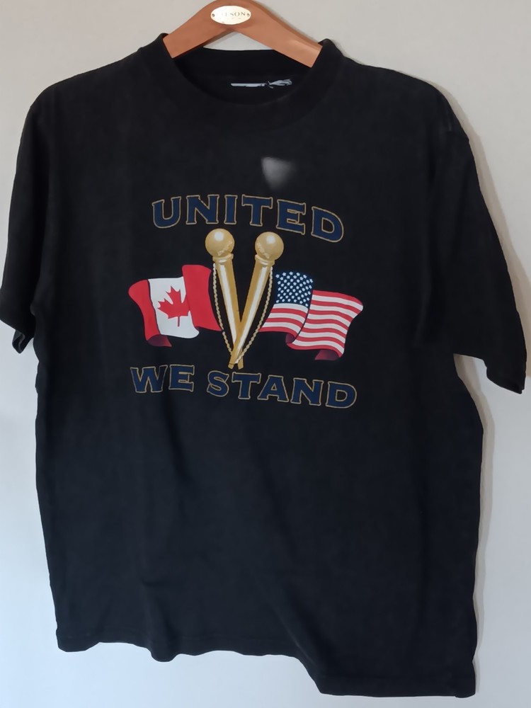 Vintage USA/CANADA United We Stand Tshirt Black Size Large