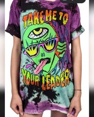 Tie-Dye Alien Graphic “Take Me To Your Leader” Crew Neck T-Shirt L
