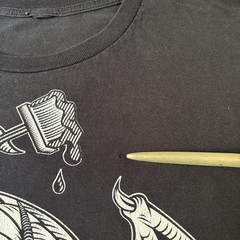 Vtg Obey Propaganda Shirt Men’s Medium Gargoyle Graffiti Graphic (distressed)