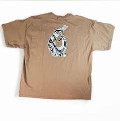 TAN T-SHIRT HAWAII LOGO TRIBAL DESIGN, SIZE 2XL, CHEST 47 IN, LENGTH 30 IN